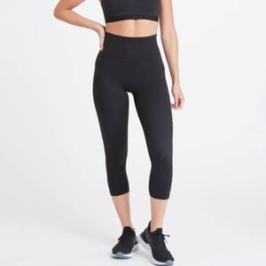 SPANX Look At Me Now (LAMN) Seamless Cropped Leggings Very Black 1X Petite Short